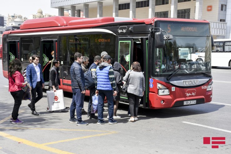 BNA: Bakıda 128 avtobus gecikir BNA: Bakıda 128 avtobus gecikir