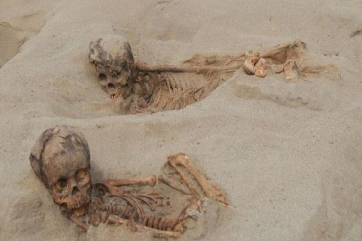 Şəkidə ŞOK: təmir zamanı uşaq skeletləri tapıldı Şəkidə ŞOK: təmir zamanı uşaq skeletləri tapıldı