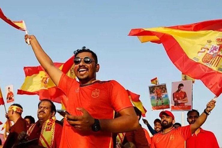 Qətər dünya çempionatı üçün xaricdən azarkeş gətirir Qətər dünya çempionatı üçün xaricdən azarkeş gətirir