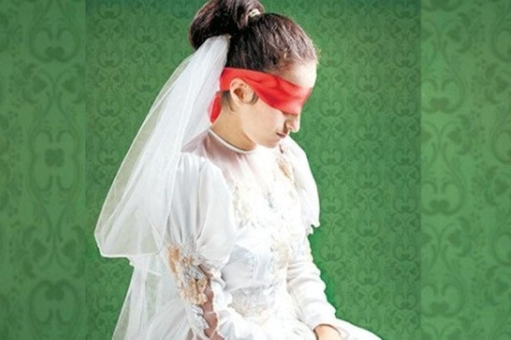 Şəmkirdə 14 yaşlı qız əmisi oğluna ƏRƏ VERİLİR - YENİLƏNİBv Şəmkirdə 14 yaşlı qız əmisi oğluna ƏRƏ VERİLİR - YENİLƏNİBv