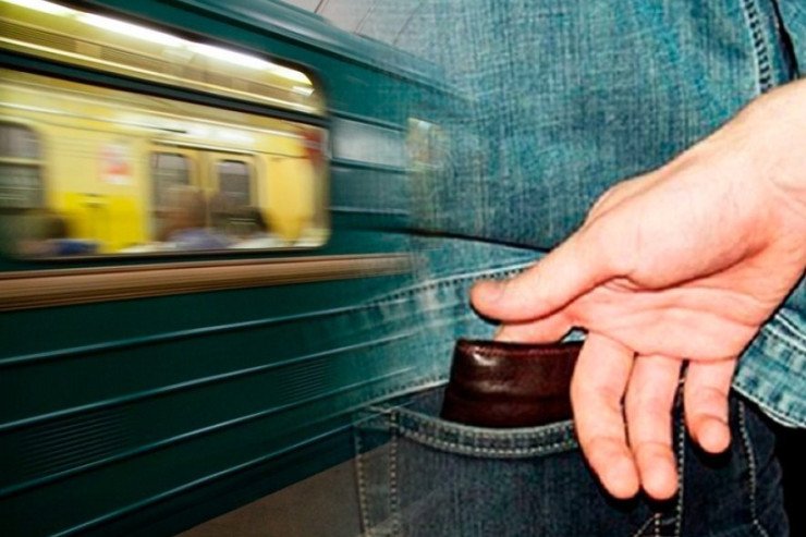 Bakı metrosunda "cibgir" saxlanıldı Bakı metrosunda "cibgir" saxlanıldı