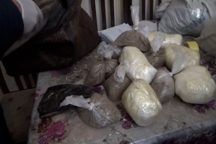 Bakıda narkotiklərin əsas tədarükçüsü tutuldu: POLİSDƏN ƏMƏLİYYAT Bakıda narkotiklərin əsas tədarükçüsü tutuldu: POLİSDƏN ƏMƏLİYYAT