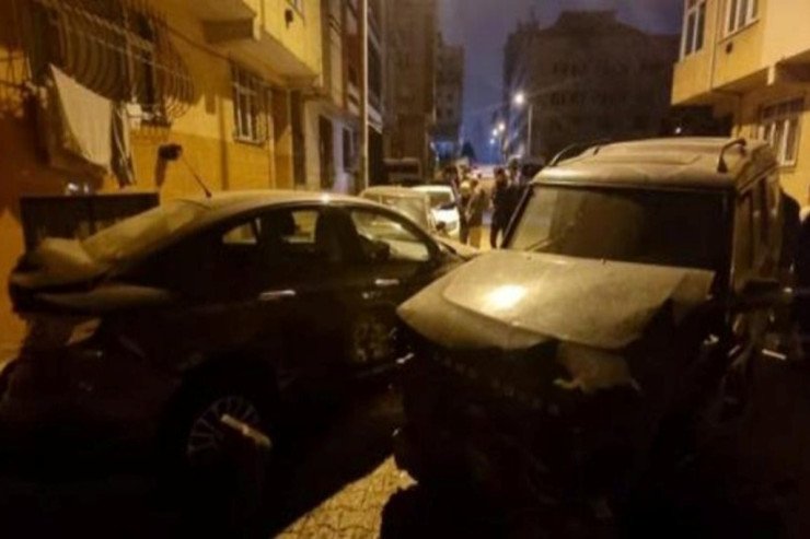 "Cip"i ilə 13 maşına çırpıldı "Cip"i ilə 13 maşına çırpıldı