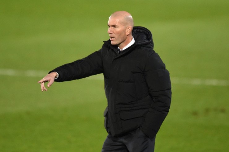 Zidan “Real”a bu şərtlə qayıda bilər Zidan “Real”a bu şərtlə qayıda bilər