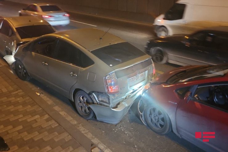 Göyçayda 4 maşın toqquşdu, 2 nəfər...