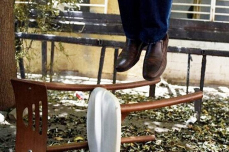 Bakıda DƏHŞƏT: Gənc oğlanın asılmış meyiti tapıldı