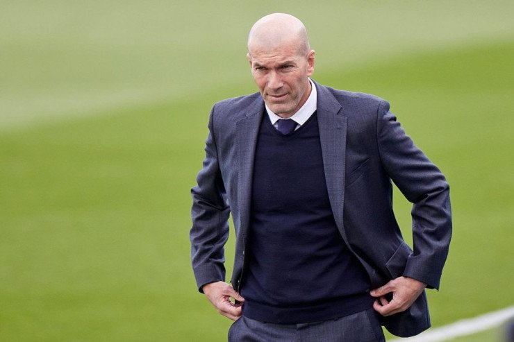 Zidan Fransada bu klubun baş məşqçisi ola bilər