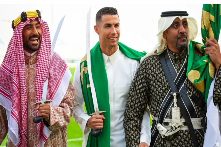Ronaldo çox qəlyan çəkir: Bu, onun Messinin transferinə reaksiyasıdır?