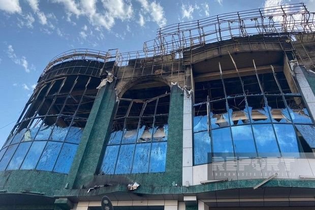 “Green House” şadlıq evində yanğın 500 kvadratmetr ərazini əhatə edib “Green House” şadlıq evində yanğın 500 kvadratmetr ərazini əhatə edib