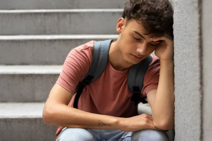 Universitet müəllimi pedofiliyada şübhəli bilindi Universitet müəllimi pedofiliyada şübhəli bilindi