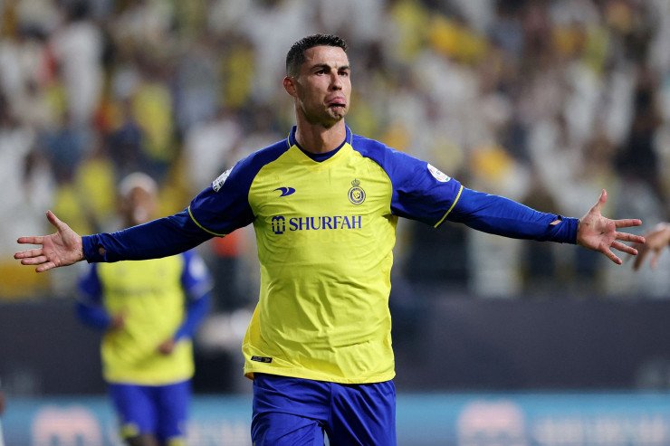 Ronaldo nə vaxt futboldan gedəcəyini AÇIQLADI