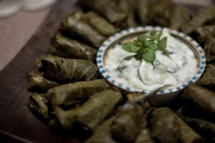 Dolma yeməyə getdi: Milyonçu oldu Dolma yeməyə getdi: Milyonçu oldu