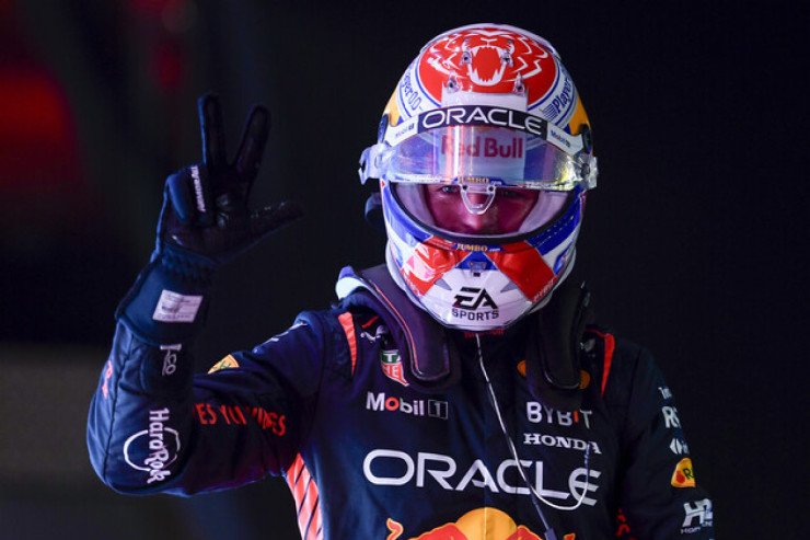 Verstappen üçüncü dəfə Formula 1 çempionu oldu Verstappen üçüncü dəfə Formula 1 çempionu oldu