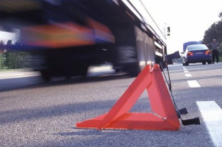 Şirvanda mikroavtobusla minik maşınları toqquşub: Xəsarət alanlar var