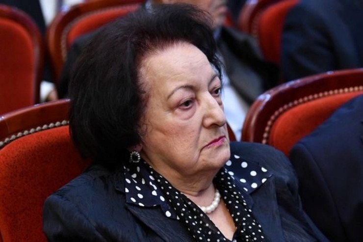 40-dan çox ixtirası olan, iki dəfə Ombudsman seçilən qadın – UNUDULAN MƏMURLAR