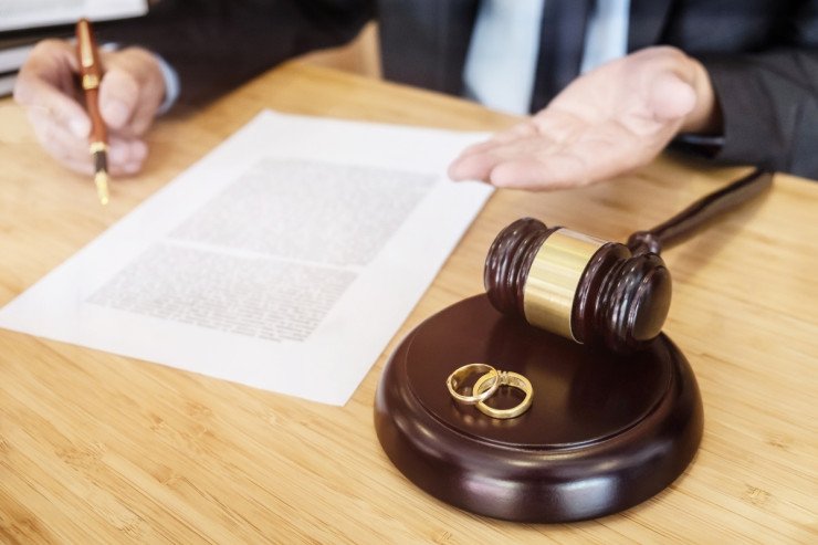89 yaşlı kişi 27 ildir arvadından boşana bilmir