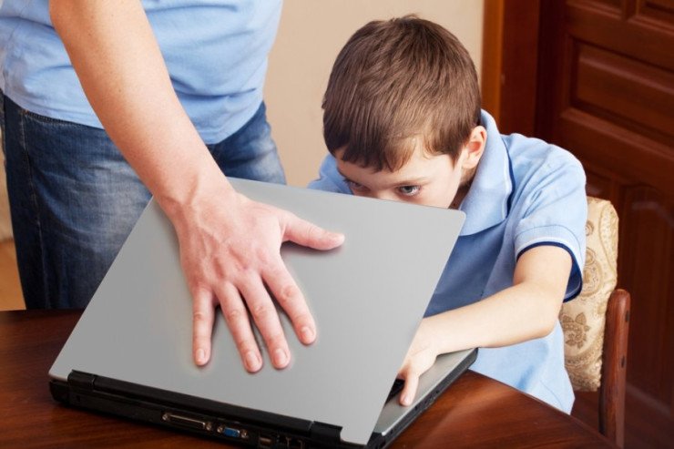 Valideynlər uşaqların internetdə keçirdiyi vaxta belə nəzarət edə bilər