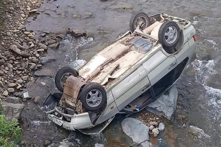 Gədəbəydə maşın aşdı, sürücü öldü