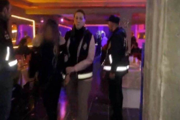 Türkiyədə fahişə ƏMƏLİYYATI: 8 azərbaycanlı qadın saxlanıldı