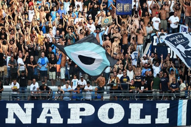 “Torino”ya uduzan “Napoli” futbolçularına qeyri-adi cəza “Torino”ya uduzan “Napoli” futbolçularına qeyri-adi cəza
