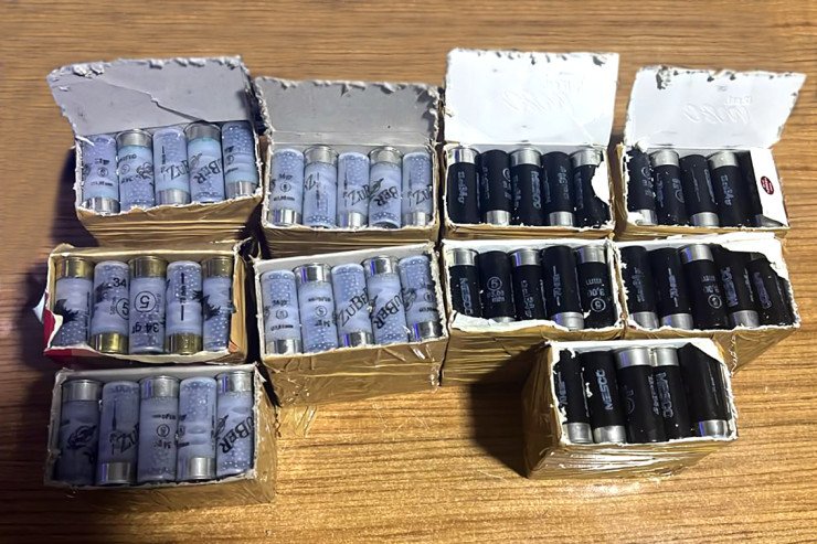 Azərbaycandan İrana gedən maşında sursat tapıldı Azərbaycandan İrana gedən maşında sursat tapıldı