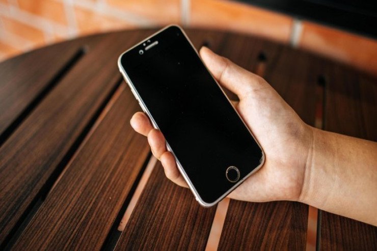Niyə köhnə telefonlar açıq rəfdə saxlanılmamalıdır? - İstifadəçilərə məsləhət