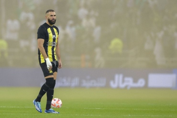 Benzema daxili işlər nazirini məhkəməyə verdi Benzema daxili işlər nazirini məhkəməyə verdi