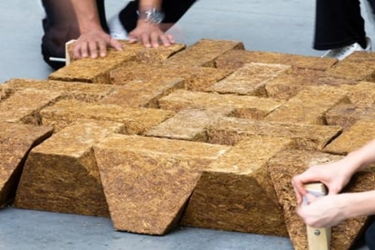 Adi betondan beş dəfə yüngül v material - PULSUZDUR Adi betondan beş dəfə yüngül v material - PULSUZDUR