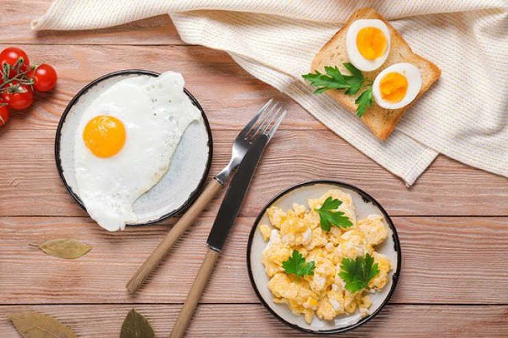 Qaynadılmış yumurta və ya omlet – Hansı daha zərərlidir? Qaynadılmış yumurta və ya omlet – Hansı daha zərərlidir?