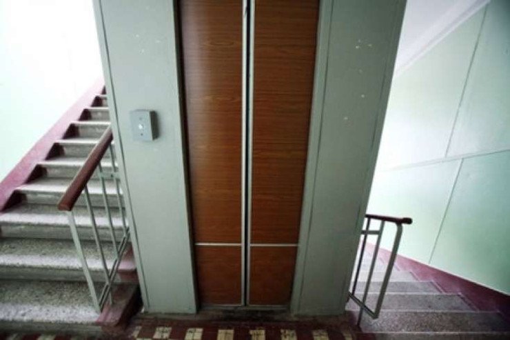 Bakıda liftdən meyit tapıldı Bakıda liftdən meyit tapıldı