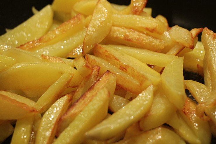 Kartofu mükəmməl qızartmaq üçün bunları bilmək lazımdır Kartofu mükəmməl qızartmaq üçün bunları bilmək lazımdır