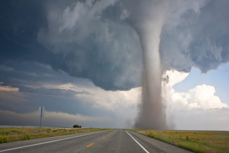 Dünyanın ən dağıdıcı tornadosu: 80 min insan evsiz qalıb