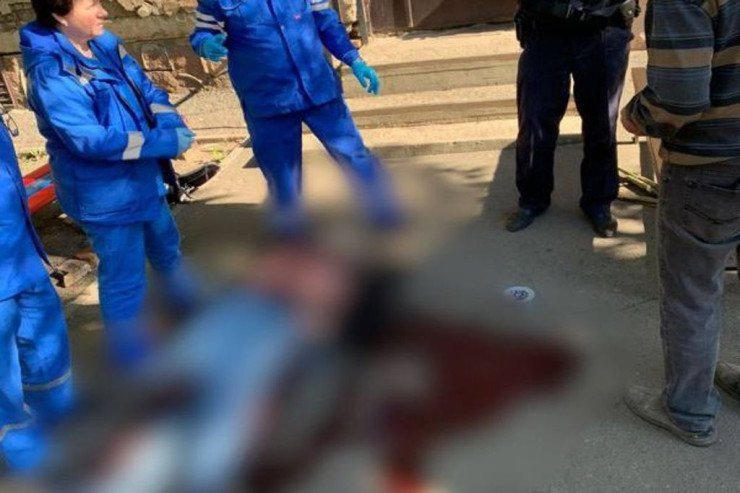 21 yaşlı volybolçu qız intihar etdi