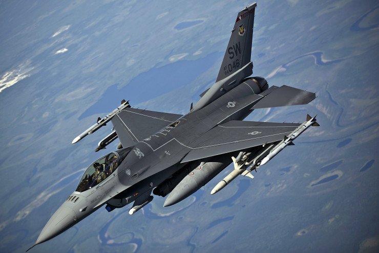 Ukrayna F-16-ları nə vaxt əldə edəcək? - ZELENSKİ AÇIQLADI