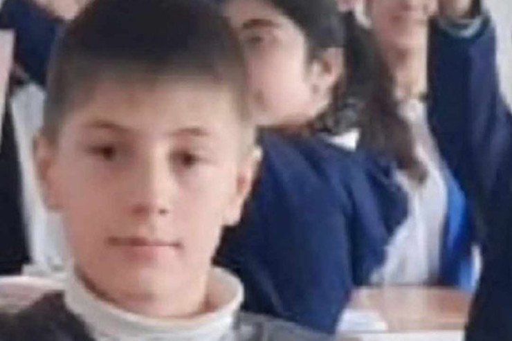 Qusarda uşağı maşın vurub öldürdü