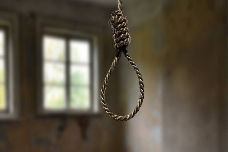 Lənkəranda 68 yaşlı kişi tövlədə özünü öldürdü