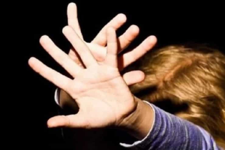 Kişi boşanmaq istəyən arvadının üzünə "kislota" tökdü