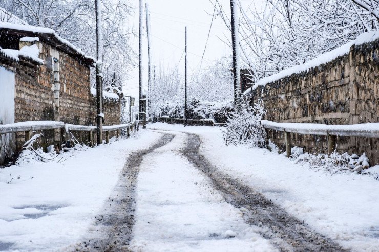 Azərbaycanın bu rayonuna qar yağdı Azərbaycanın bu rayonuna qar yağdı