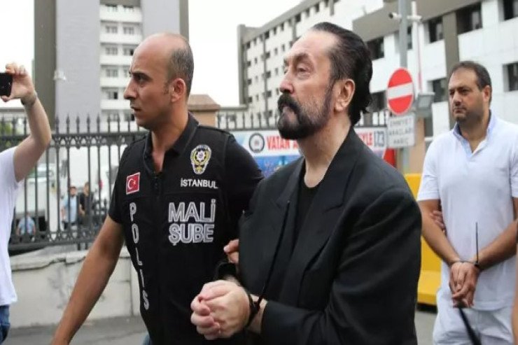 Adnan Oktarın 1 MİLYARD dollarlıq sərvəti müsadirə olundu Adnan Oktarın 1 MİLYARD dollarlıq sərvəti müsadirə olundu