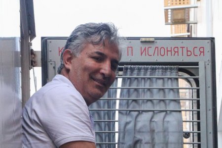 Məhkəmədən azərbaycanlı keçmiş vəkillə bağlı YENİ QƏRAR Məhkəmədən azərbaycanlı keçmiş vəkillə bağlı YENİ QƏRAR