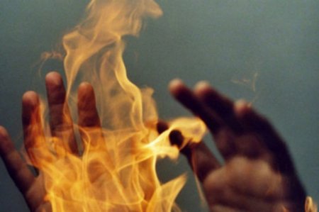 Bakıda DƏHŞƏT: Yeni evlənən gənc kreditə görə özünü yandırdı - YENİLƏNİB