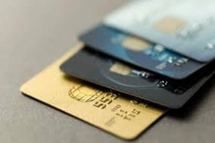 Bank kartlarından 20 min manatdan çox pul oğurlandı Bank kartlarından 20 min manatdan çox pul oğurlandı