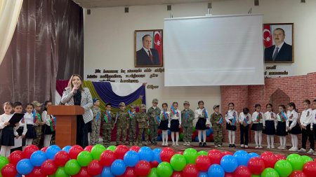 288 nömrəli tam orta məktəbdə  “Konstitusiya və Suverenlik İli” çərçivəsində tədbir