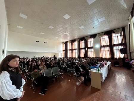 288 nömrəli tam orta məktəbdə  “Konstitusiya və Suverenlik İli” çərçivəsində tədbir